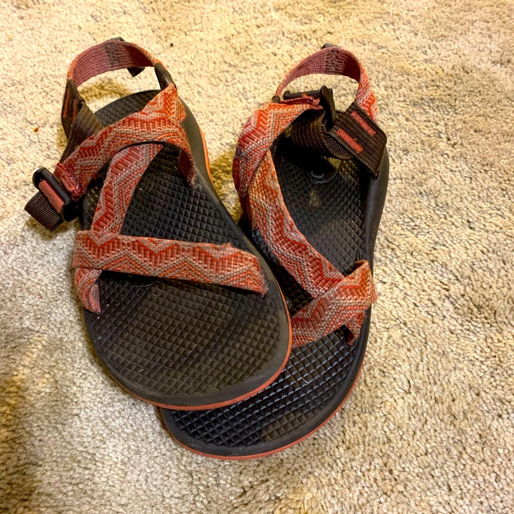 Size 3 Chacos